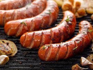 10 Resep Olahan Sosis yang Gurih Mantap, Bisa untuk Lauk Bekal