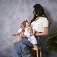 Netizen juga dibuat salah fokus dengan caption Anya Geraldine yang menyinggung pria Arab. Tak sedikit yang menduga Anya membicarakan kekasihnya Nadif Zahiruddin. Foto: dok. Instagram @anyageraldine