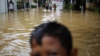 Ketinggian dari genangan dan banjir itu bervariasi serta beberapa titik berangsur surut.