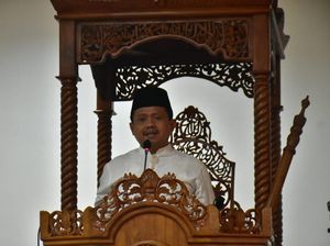 Jadi Khatib Salat Jumat di Kejati Jabar, Ini Pesan Bupati Sumedang