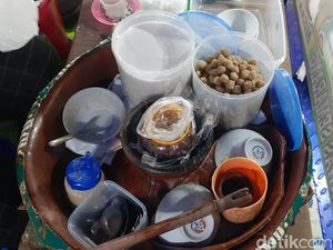 Jajan Yuk! Di Festival Kuliner Kauman Ada Jamu Jun hingga Nasi Glewo