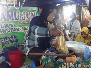 Ingin Merasakan Khasiat Jamu Jun? Datang ke Kuliner Kauman Semarang