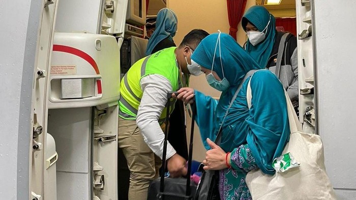 Garuda Indonesia Mulai Terbangkan Jemaah Haji ke Tanah Air
