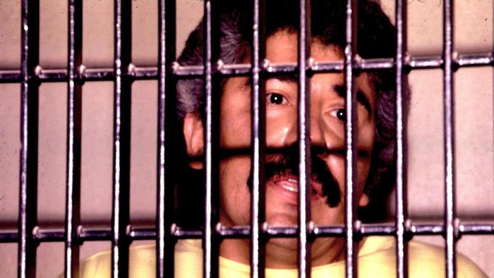 UNDATED FILE PHOTO - Mexican drug lord Rafael Caro Quintero is shown behind bars in this undated file photo. Quintero won an initial appeal against his conviction and 40 year sentence for the 1985 murder of U.S. DEA agent Enrique Camarena. Quintero will stay in jail while prosecutors appeal against the ruling