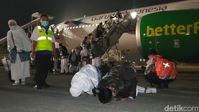 Jemaah haji 2022 Kloter 1 Solo tiba di tanah air
