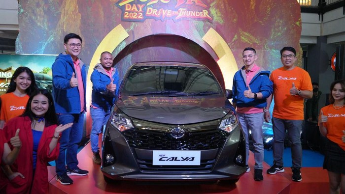 Kalla Toyota luncurkan New Calya.