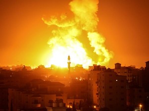 Israel Gempur Pabrik Senjata Hamas di Gaza Usai Diserang Roket