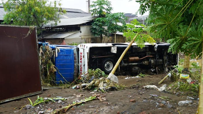 Kondisi pascabanjir bandang di Garut, Sabtu (16/7/2022)