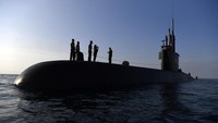 Puskopaska melaksanakan latihan tugas peperangan laut khusus dengan melibatkan kapal selam KRI Alugoro 405.