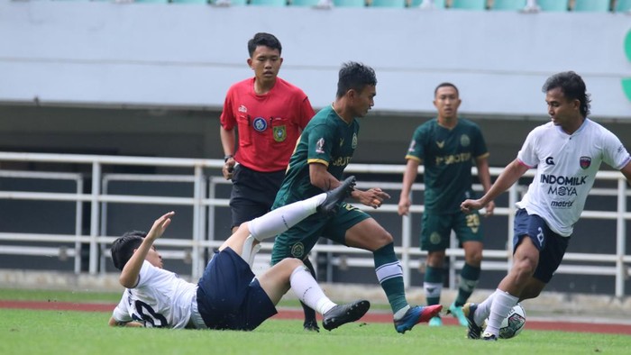 Laga persahabatan Persikabo vs Persita Tangerang