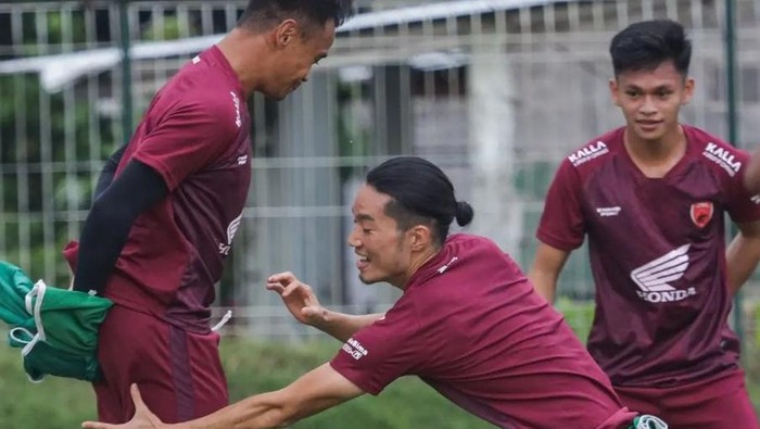 Winger asal Jepang, Kenzo Nambu ikut latihan PSM Makassar di Yogyakarta.