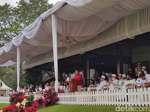 Prabowo Sentil Pihak yang Tak Yakin Indonesia Bisa Masuk Piala Dunia