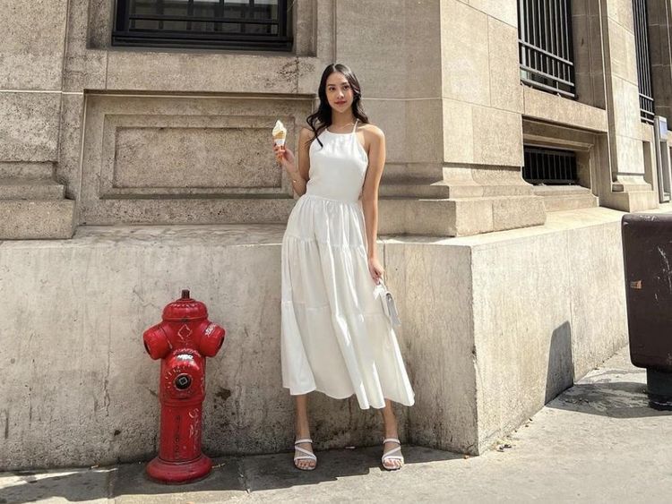 Cantiknya Anya Geraldine Saat Bikin Kue dan Makan Es Krim