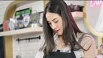 Cantiknya Anya Geraldine Saat Bikin Kue dan Makan Es Krim