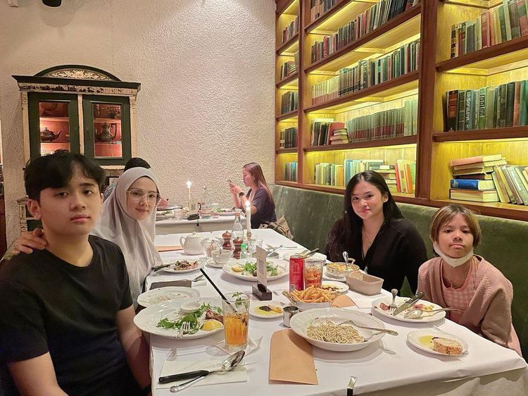 Mulan Jameela Ternyata Hobi Masak dan Doyan Makan Bakso