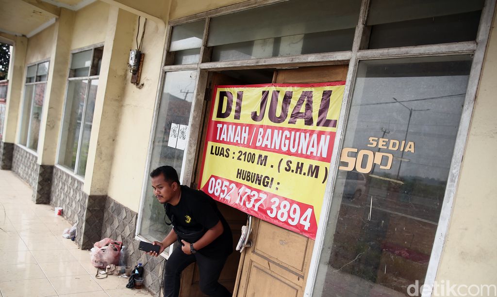 Perekonomian di Jalur Pantai Utara (Pantura) tepatnya sepanjang Cikampek-Cirebon telah redup kejayaannya. Padahal, jalan panjang yang menghubungkan daerah-daerah di utara pulau Jawa ini sempat jadi primadona.