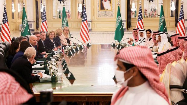 U.S. President Joe Biden participates in a bilateral meeting with Saudi Arabia's Crown Prince Mohammed bin Salman, at Al Salam Royal Palace, in Jeddah, Saudi Arabia July 15, 2022. REUTERS/Evelyn Hockstein