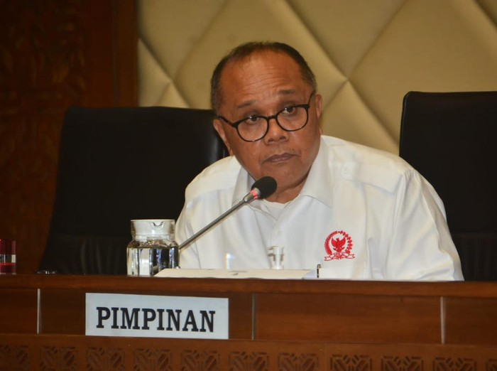 Wakil Ketua Komisi II DPR Junimart Girsang