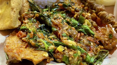 Pedas Nagih Ayam Rempah Sambal Kemangi yang Bikin Tambah Nasi