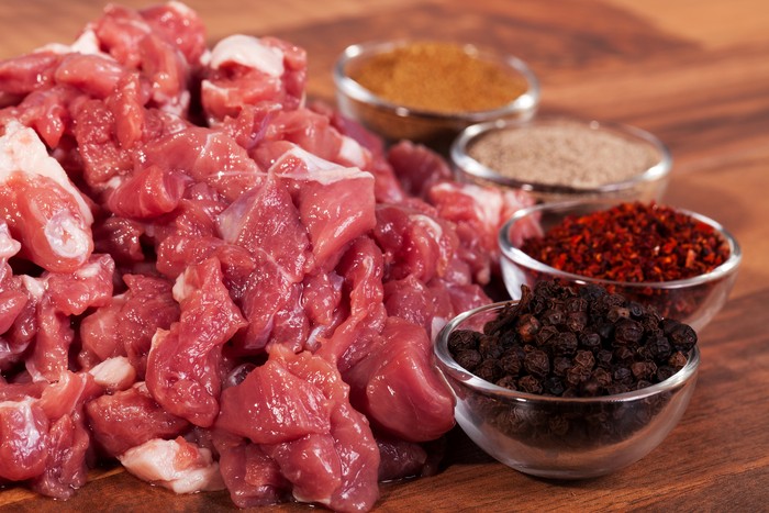Daging kambing untuk gulai kambing Sumatra.