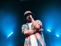 Momen Epik High Lempar Kaos ke Fans di CXO Media Live on Stage