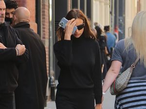 Klarifikasi Irina Shayk Setelah Dituduh Dukung Rusia Lewat Foto Salad