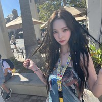 Setelah penayangan The Manager, netizen Korea langsung memperdebatkan pernyataan Karina aespa. Tak sedikit yang menuding bahwa SM Entertainment membuat imej down to earth tersebut. Sementara netizen lain menyebut nafsu makannya tidak mengherankan, mengingat ketatnya olahraga yang dilakukan Karina. Foto: dok. Instagram @aespa_official