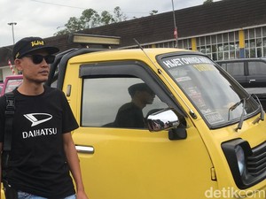Asmara Kevin Leonardo dan Si Toeyoel