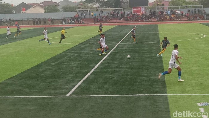 Laga persahabatan Persipa Pati vs PSIS Semarang di Pati, Minggu (17/7/2022).