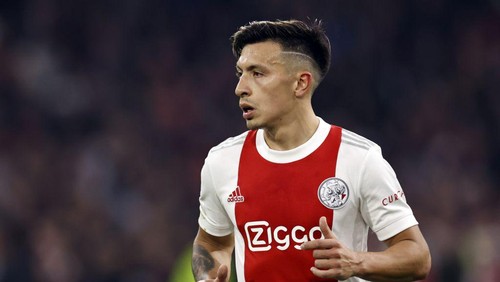 AMSTERDAM - Lisandro Martinez of Ajax during the UEFA Champions League match between Ajax Amsterdam and Benfica at the Johan Cruijff ArenA on March 15, 2022 in Amsterdam, Netherlands. ANP MAURICE VAN STEEN (Photo by ANP via Getty Images)