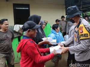 Penyintas Banjir Bandang Garut Butuh Baju dan Alat Kebersihan