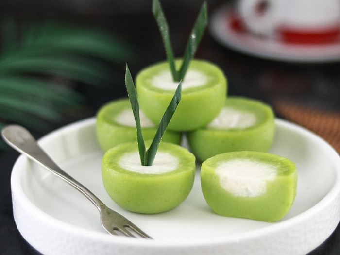 Cara Membuat Kue Nona Manis Resep Pembaca: Resep Nona Manis Pandan yang Lembut Legit