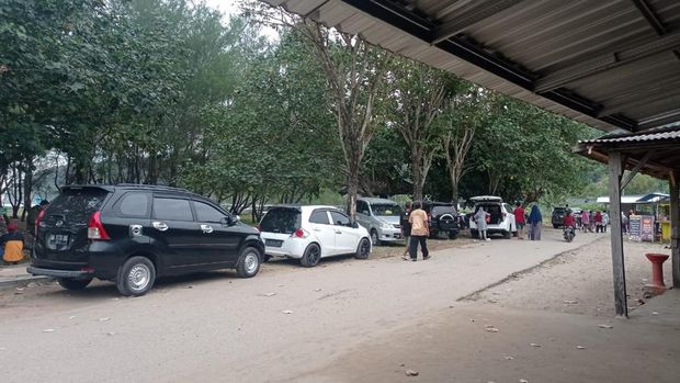 sebagian warga yang berada di Pantai Teleng tidak merasakan gempa pacitan m 5,5