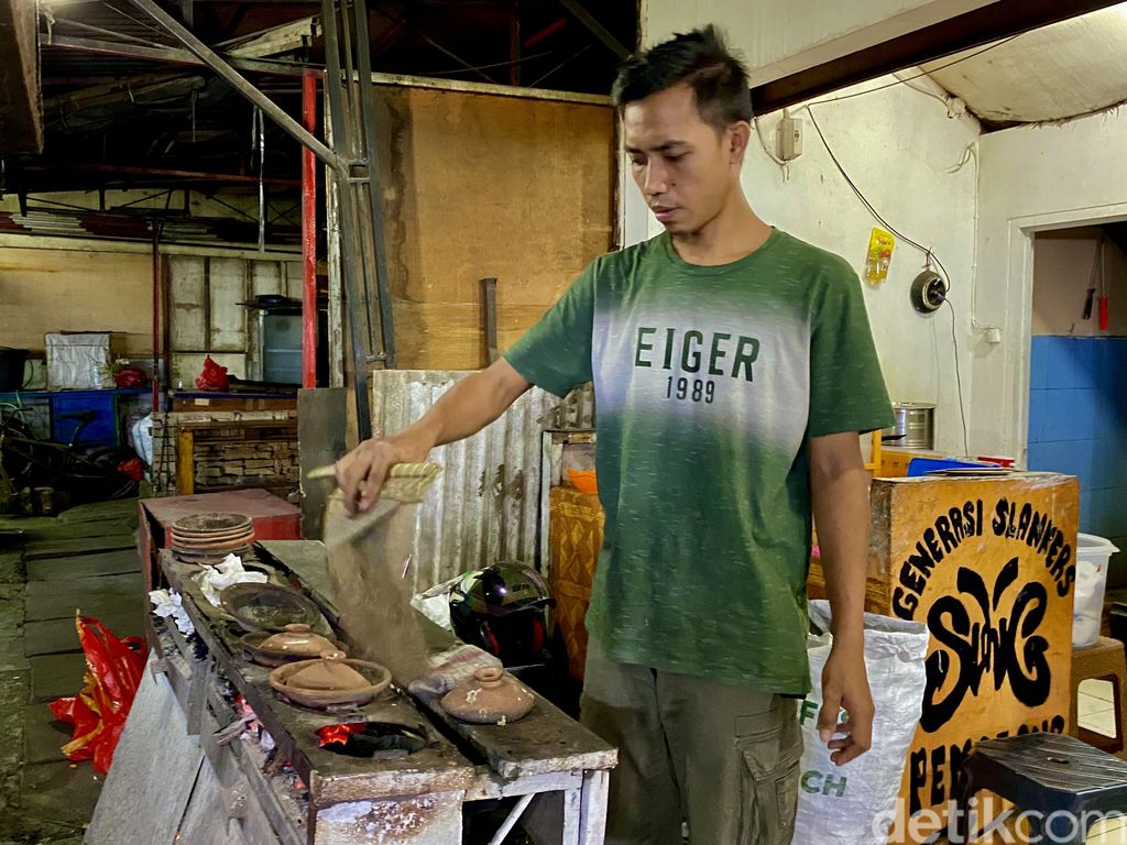 Serabi Duren Ody, serabi durian enak legit di seberang TMP Kalibata