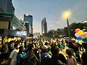 Menengok Keramaian Citayam Fashion Week di Dukuh Atas Petang Ini