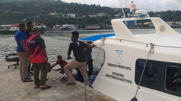 Speedboat mengangkut anggota DPR Papua dinyatakan hilang