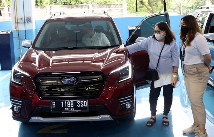 Subaru Corporation Japan dan PT Plaza Auto Mega melakukan penyerahan perdana 10 unit pertama the all-new Subaru Forester pada pelanggan di Indonesia. Resmi mengaspal nih…