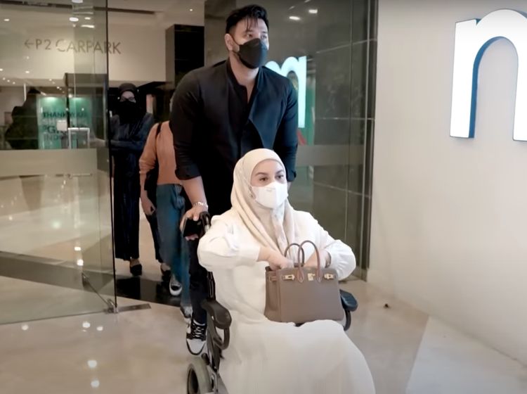 8 Foto Irish Bella Beli Perlengkapan Bayi Rp 90 Juta, Ammar Zoni Takjub