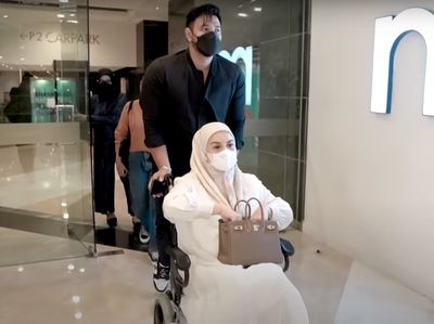 8 Foto Irish Bella Beli Perlengkapan Bayi Rp 90 Juta, Ammar Zoni Takjub