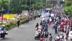 Momen Aremania Antar Singo Edan Kembali ke Kandang