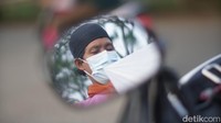 Sejak saat itu hingga sekarang Nur tidak bisa menggunakan kedua kakinya.