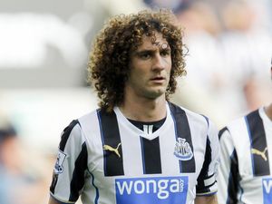 Kisah Pemain Newcastle Ngamuk dan Cekik Lawan di Laga Pramusim