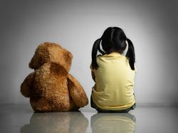 Anak Saya Dimaki Tetangga hingga Trauma, Apakah Bisa Saya Perkarakan?