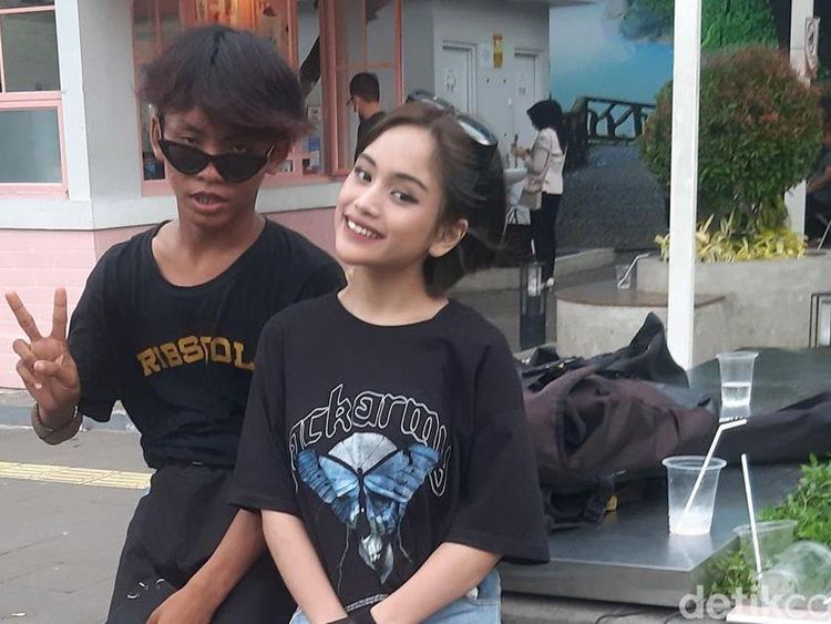 Jadi Duta Nongkrong SCBD, Ini Keseruan Jeje saat Nongkrong di Kafe