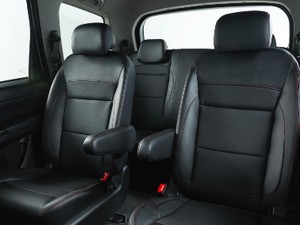 Stargazer Bukan yang Pertama, Wuling Confero Lebih Dulu Punya Captain Seat
