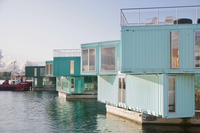 Kosan terapung Urban Rigger di Denmark