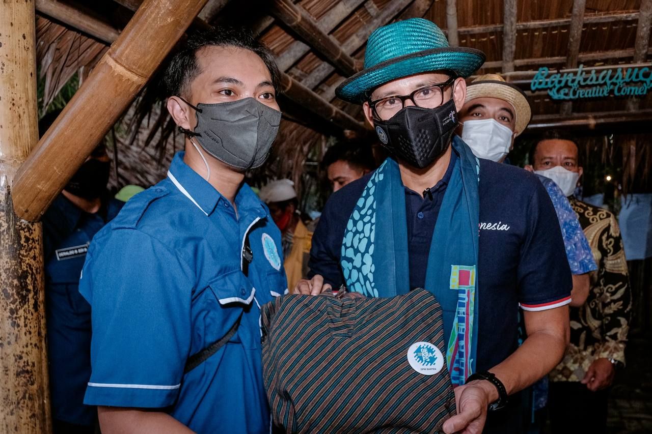 Limbah Sungai Cisadae Disulap Jadi Produk Ekraf, Jadi Sumber Cuan