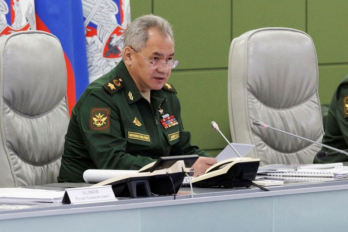 Russian Defence Minister Sergei Shoigu chairs a meeting with the leadership of the Armed Forces, in Moscow, Russia July 5, 2022. Russian Defence Ministry/Handout via REUTERS