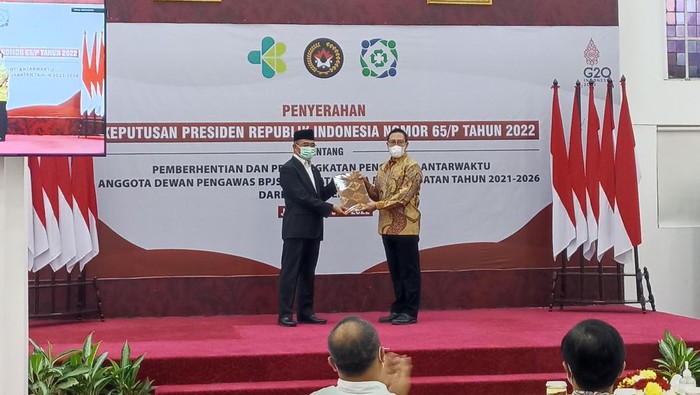 Menko PMK Muhadjir Effendy dan Ketua Dewas BPJS Kesehatan Abdul Kadir