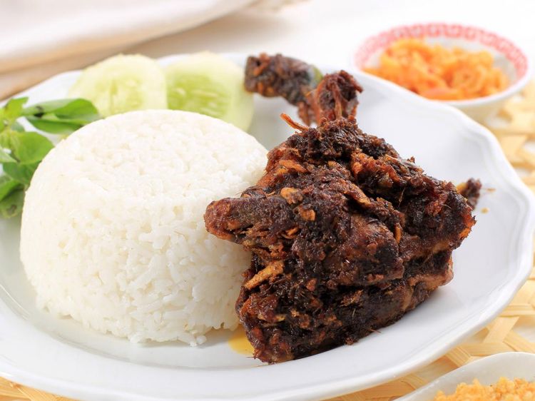 20 Nasi Bebek Madura yang Bumbunya Nampol